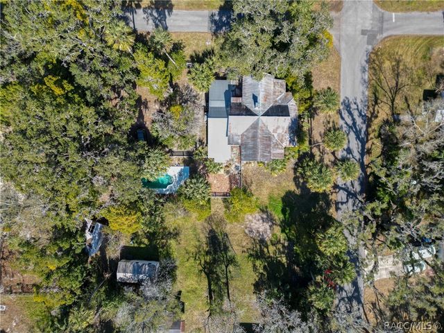 940 NE 4th Avenue, Crystal River, FL 34428