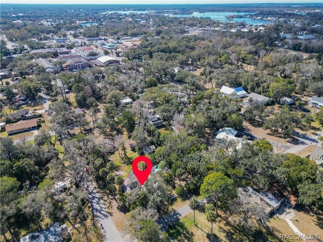 940 NE 4th Avenue, Crystal River, FL 34428