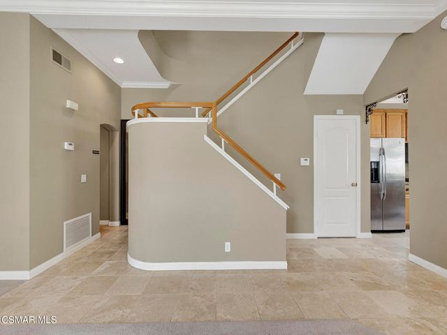 645 Ivywood Lane E, Simi Valley, CA 93065