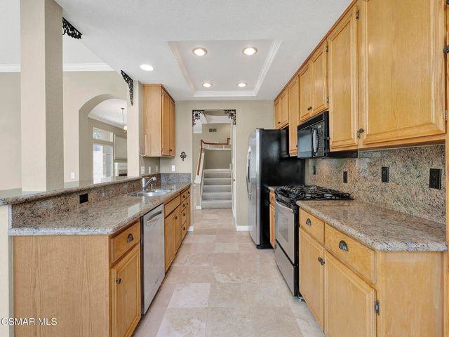 645 Ivywood Lane E, Simi Valley, CA 93065