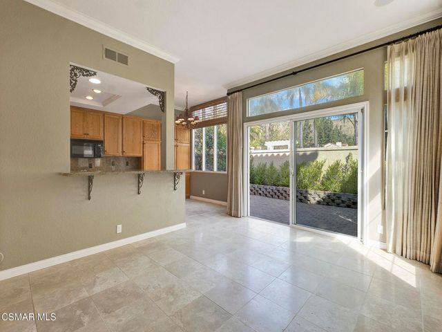 645 Ivywood Lane E, Simi Valley, CA 93065