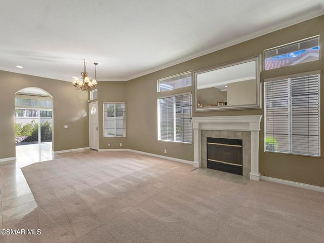 645 Ivywood Lane E, Simi Valley, CA 93065