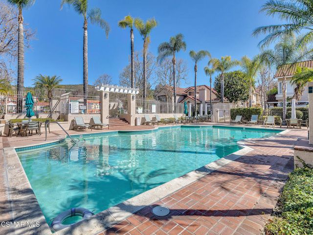 645 Ivywood Lane E, Simi Valley, CA 93065