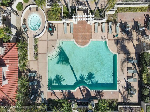 645 Ivywood Lane E, Simi Valley, CA 93065