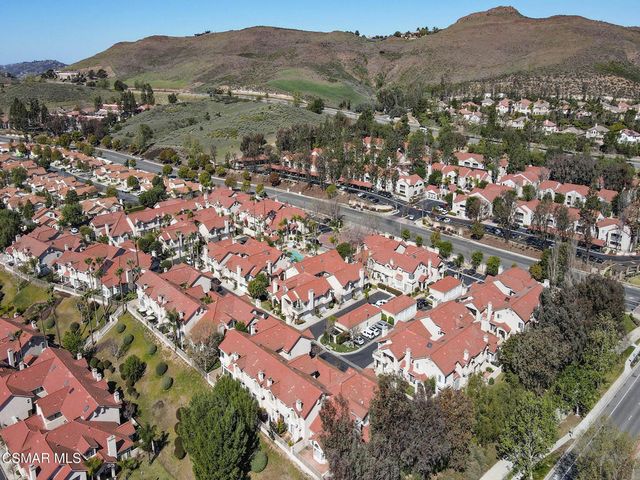 645 Ivywood Lane E, Simi Valley, CA 93065