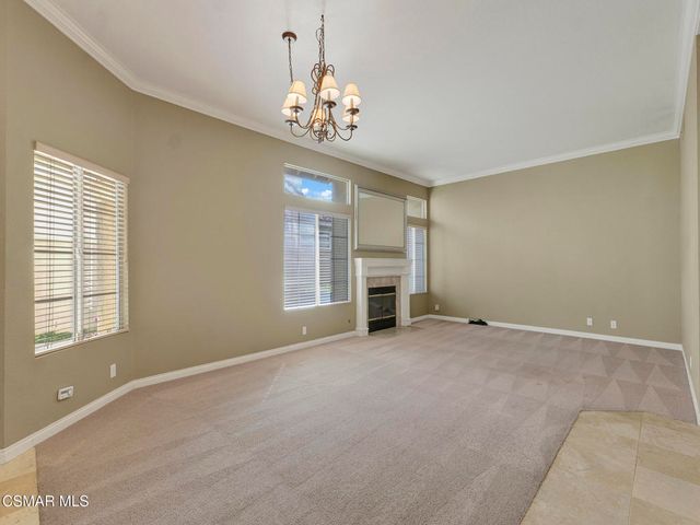 645 Ivywood Lane E, Simi Valley, CA 93065