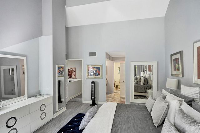 702 Saint Albans Drive 702, Boca Raton, FL 33486