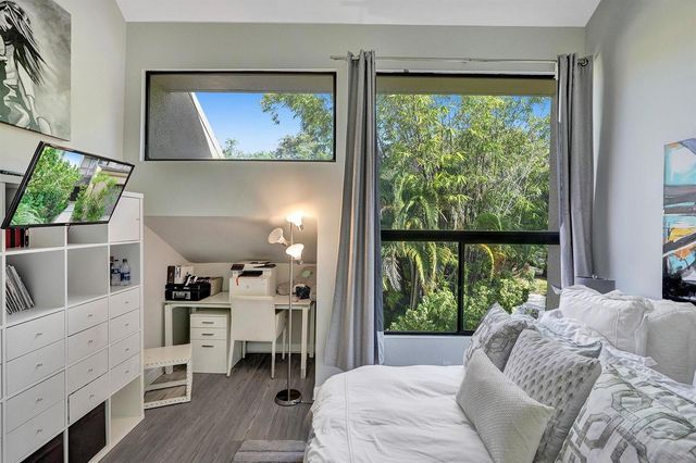 702 Saint Albans Drive 702, Boca Raton, FL 33486