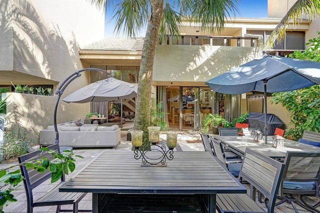 702 Saint Albans Drive 702, Boca Raton, FL 33486