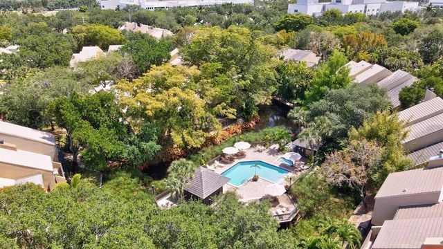 702 Saint Albans Drive 702, Boca Raton, FL 33486