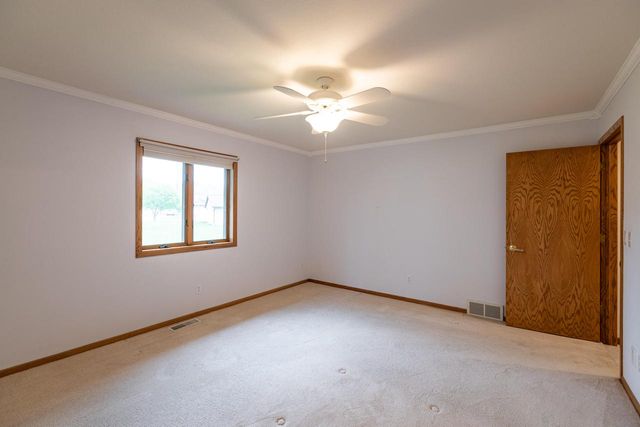 2723 Meadow Lark LANE S, Holmen, WI 54636