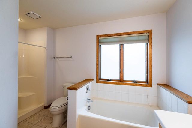 2723 Meadow Lark LANE S, Holmen, WI 54636