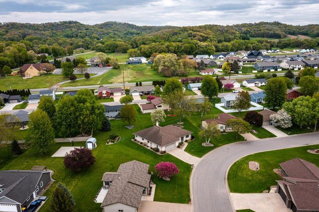 2723 Meadow Lark LANE S, Holmen, WI 54636