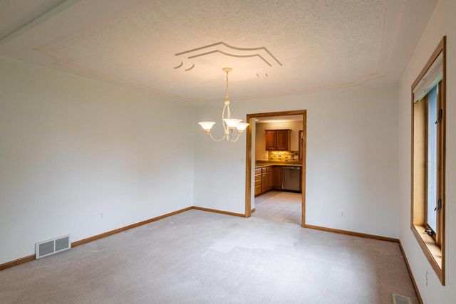 2723 Meadow Lark LANE S, Holmen, WI 54636