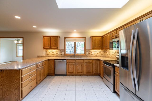 2723 Meadow Lark LANE S, Holmen, WI 54636