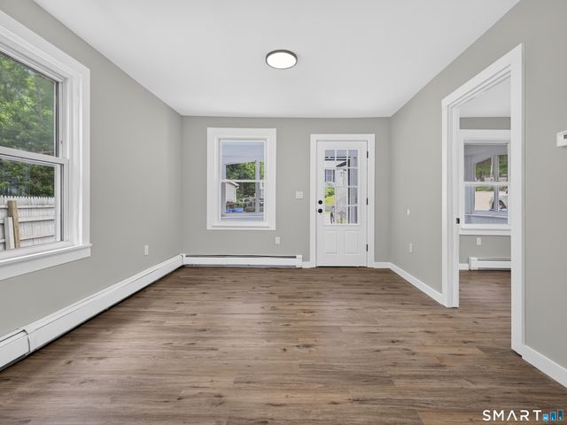 17 Ripley Place, Norwich, CT 06360