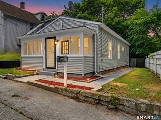 17 Ripley Place, Norwich, CT 06360