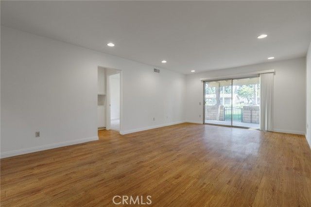 11220 Village 11, Camarillo, CA 93012