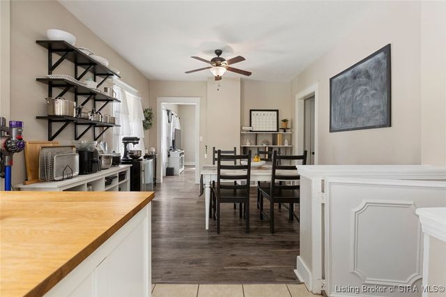 158 Indiana Avenue, Sellersburg, IN 47172