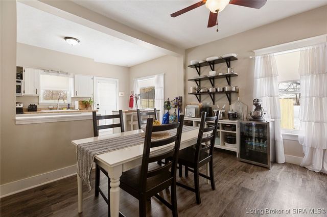 158 Indiana Avenue, Sellersburg, IN 47172