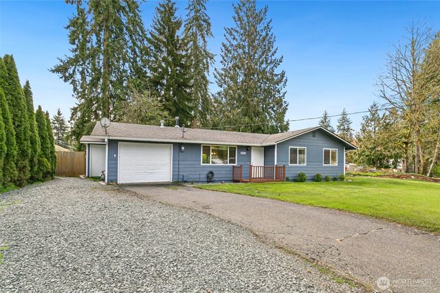8227 Daycrest Drive SE, Olympia, WA 98513