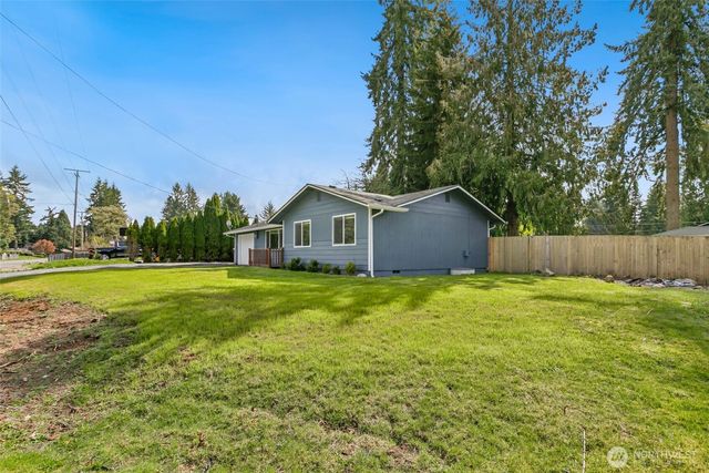 8227 Daycrest Drive SE, Olympia, WA 98513