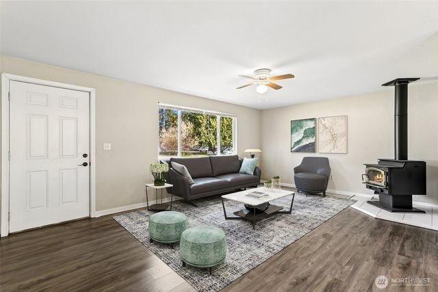 8227 Daycrest Drive SE, Olympia, WA 98513