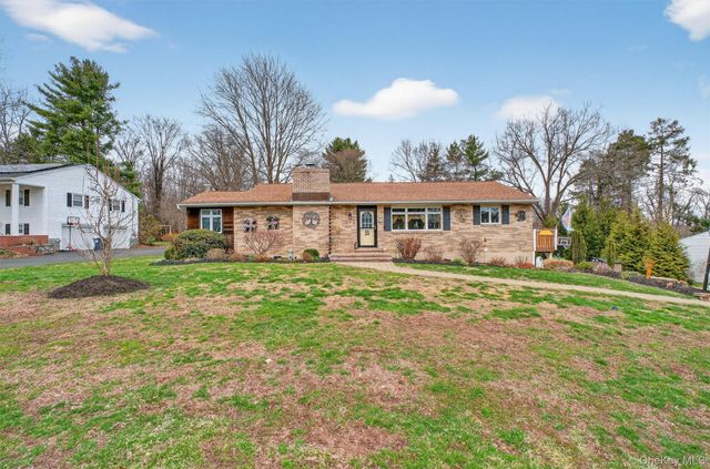 108 Williamsburg Court, Balmville, NY 12550