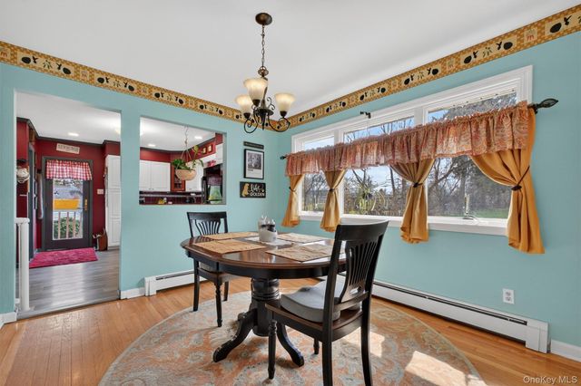 108 Williamsburg Court, Balmville, NY 12550