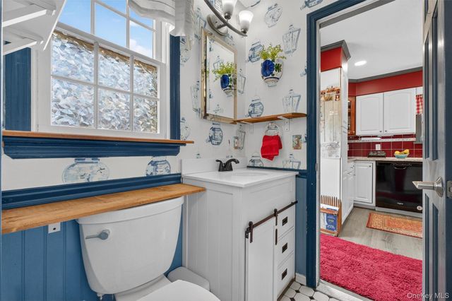 108 Williamsburg Court, Balmville, NY 12550