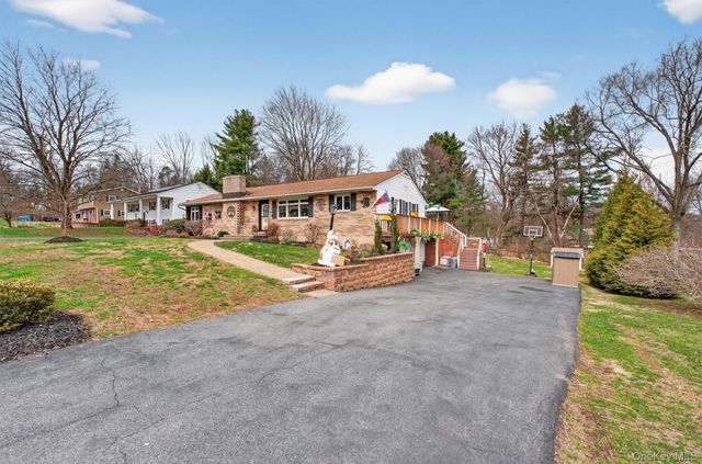 108 Williamsburg Court, Balmville, NY 12550