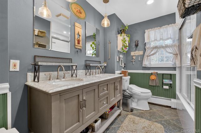 108 Williamsburg Court, Balmville, NY 12550