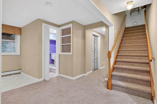 108 Williamsburg Court, Balmville, NY 12550