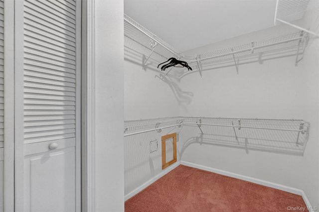 108 Williamsburg Court, Balmville, NY 12550