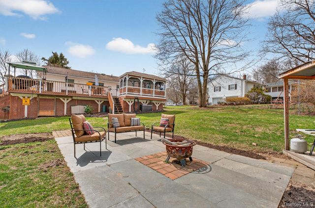 108 Williamsburg Court, Balmville, NY 12550