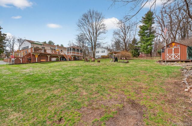 108 Williamsburg Court, Balmville, NY 12550