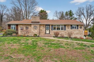 108 Williamsburg Court, Balmville, NY 12550