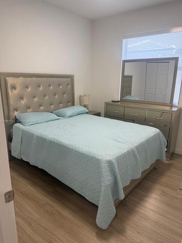 522 SW 19th Way 522, Fort Lauderdale, FL 33312