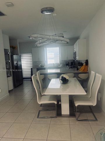 522 SW 19th Way 522, Fort Lauderdale, FL 33312