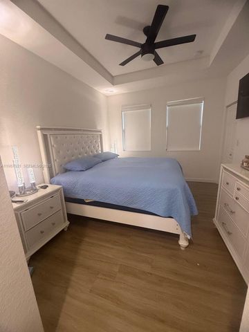 522 SW 19th Way 522, Fort Lauderdale, FL 33312