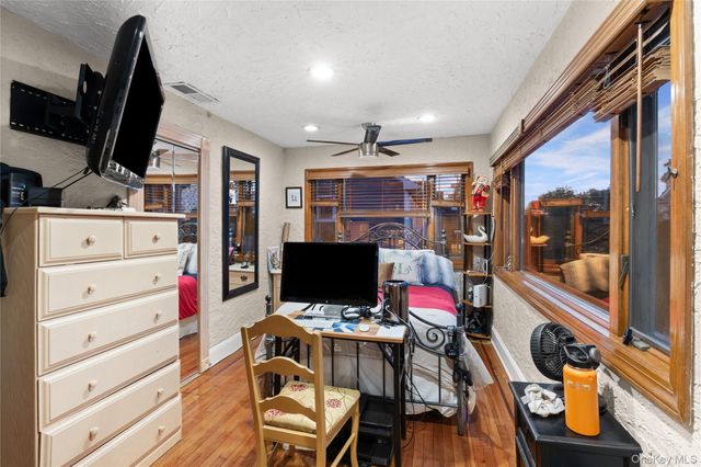 315 Wynsum Avenue, Merrick, NY 11566