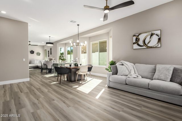 1451 S LA ARBOLETA Drive, Gilbert, AZ 85296