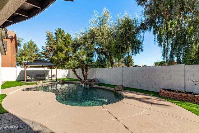 1451 S LA ARBOLETA Drive, Gilbert, AZ 85296