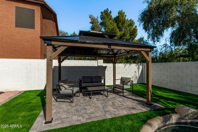 1451 S LA ARBOLETA Drive, Gilbert, AZ 85296