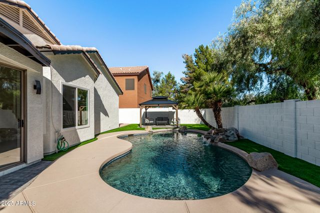 1451 S LA ARBOLETA Drive, Gilbert, AZ 85296