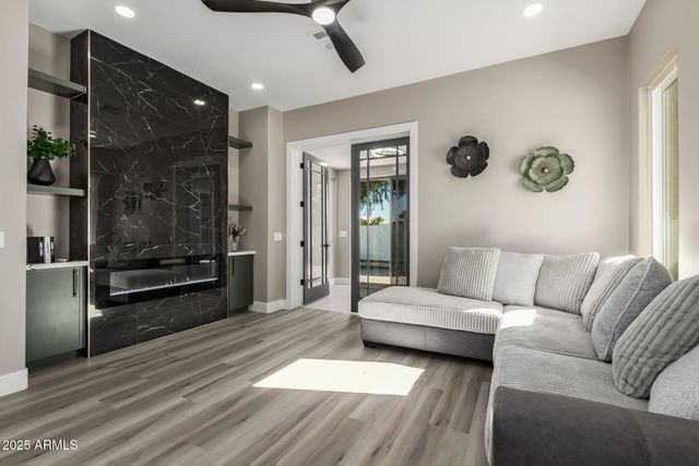 1451 S LA ARBOLETA Drive, Gilbert, AZ 85296