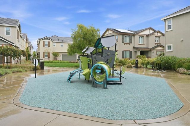 2658 Admiral Circle, Hayward, CA 94545