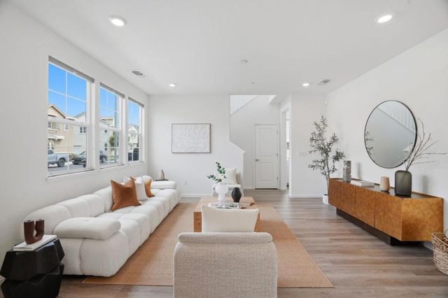 2658 Admiral Circle, Hayward, CA 94545