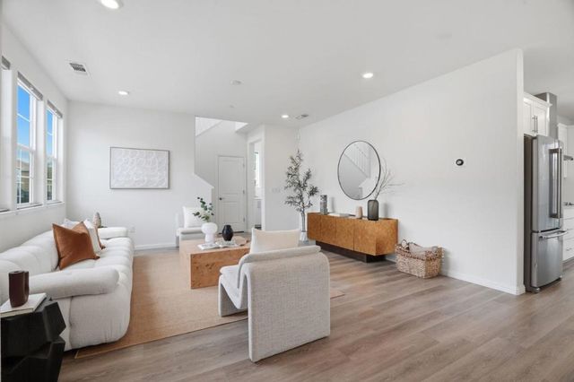 2658 Admiral Circle, Hayward, CA 94545