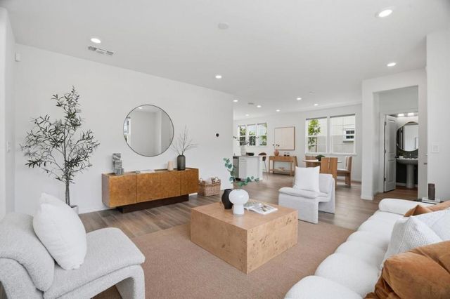 2658 Admiral Circle, Hayward, CA 94545